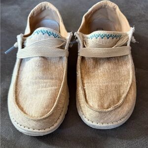 Hey Dude Women's Flora Sunflower Beige.